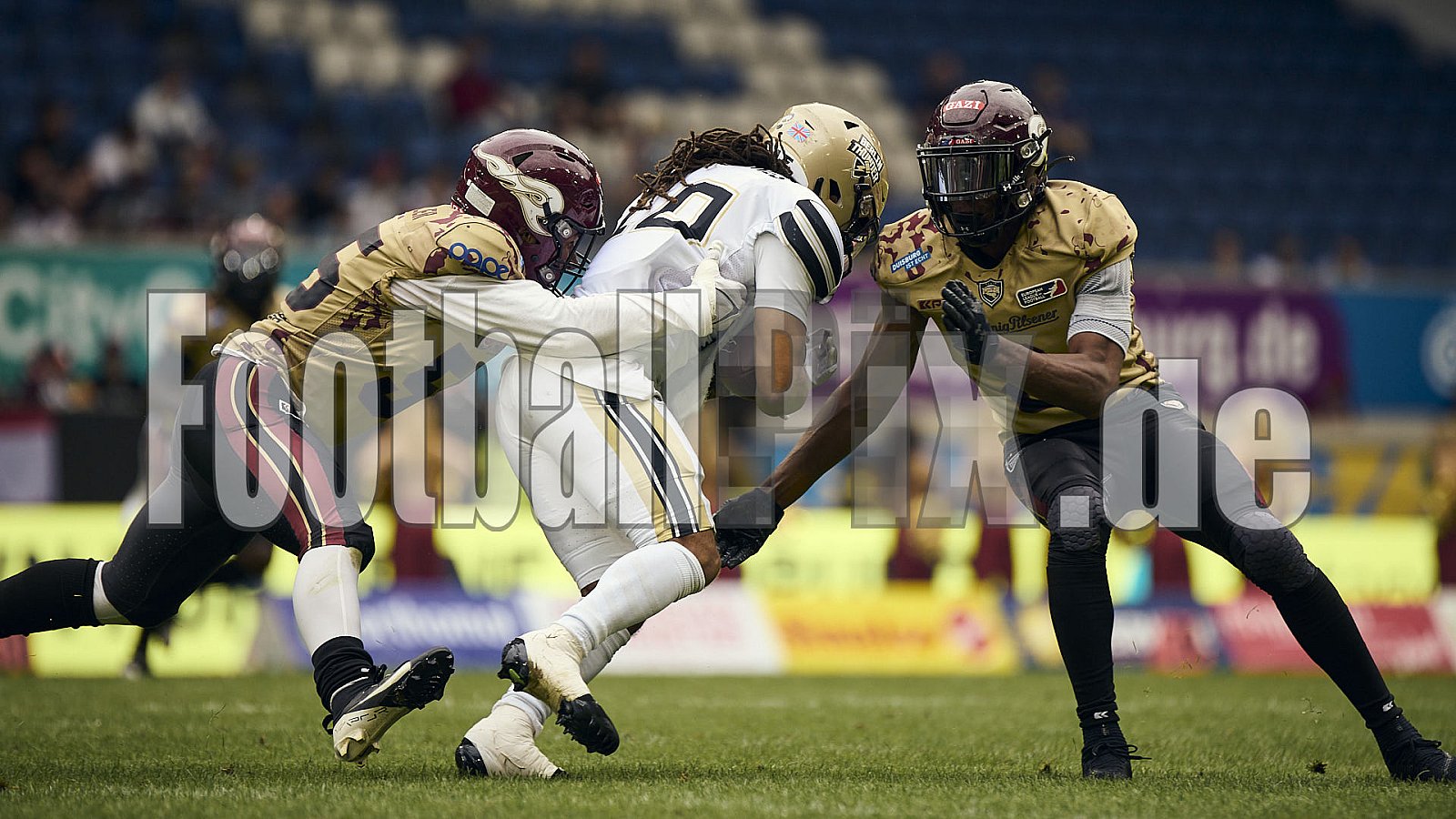 #10 Samuel Oram-Jones, Running Back, Berlin Thunder | ELF | Berlin Thunder at Rhein Fire |  Punkte Endstand 07 : 69 | Schauinsland-Reisen-Arena, Duisburg | 27.07.2025 - BerlinThunderAtRheinFire