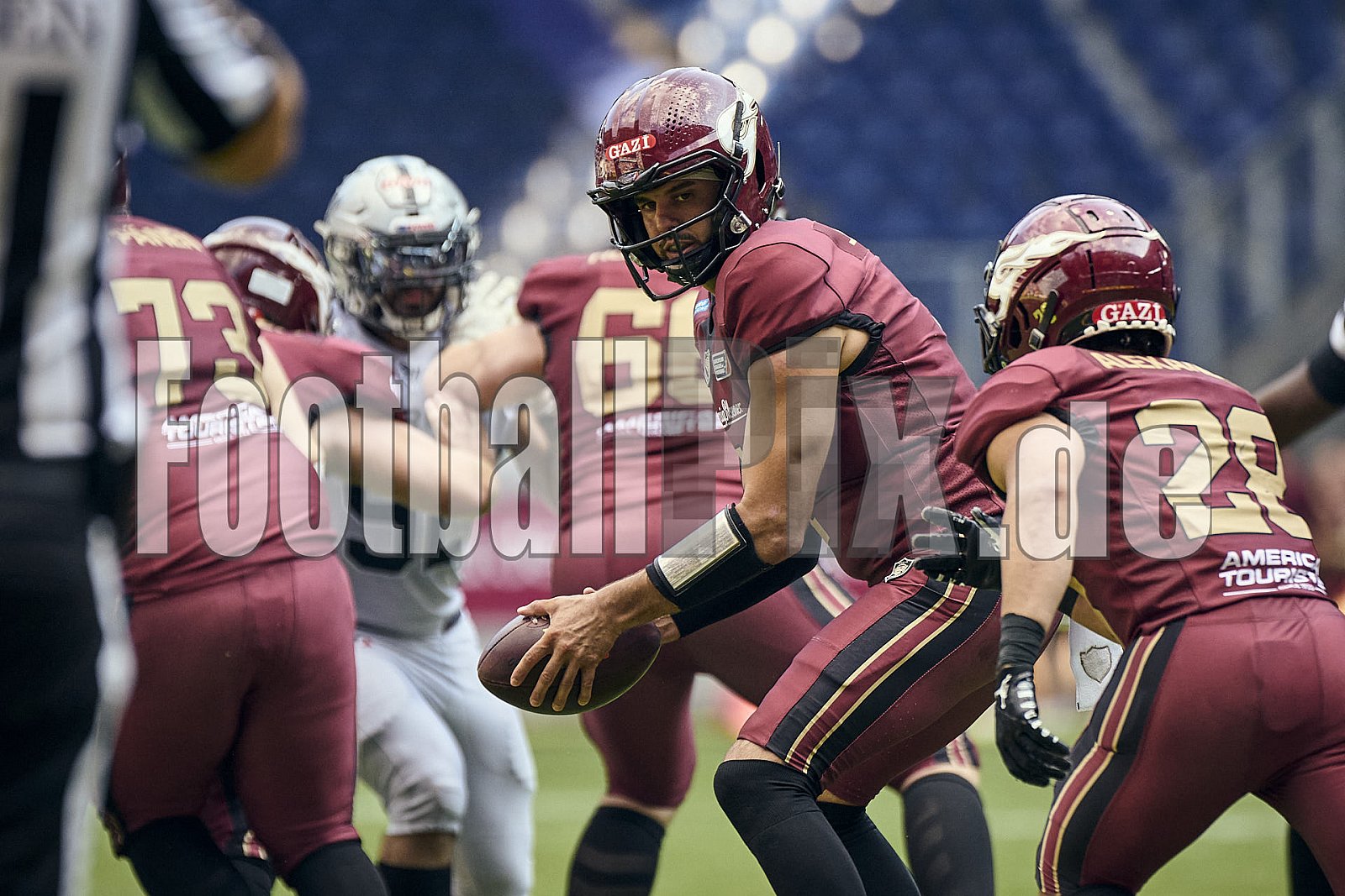 #1 Chad Jeffries, Quarterback, Rhein Fire | ELF | Raiders Tirol at Rhein Fire |  Punkte Endstand 24 : 34 | Schauinsland-Reisen-Arena, Duisburg | 10.08.2025 - RaidersTirolAtRheinFire