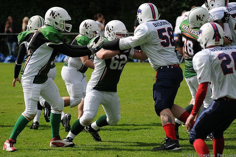12.05.2012 Neuss Frogs vs. Kreis Heinsberg Bisons (28:6) 
